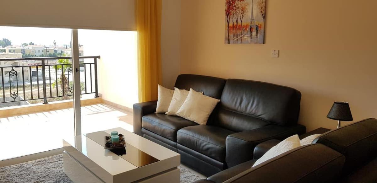 Petras Cozy Nest, 1-Bedroom Apt., Paphos-Universal Eksteriør bilde